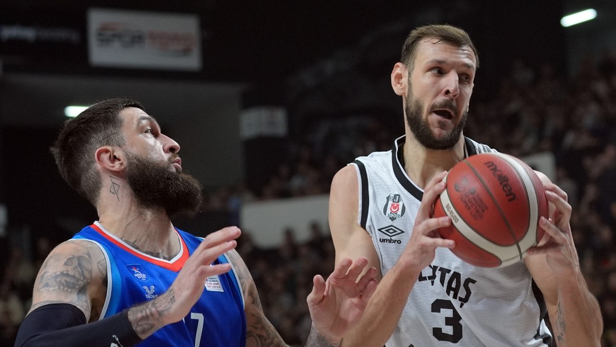 Beşiktaş'tan Anadolu Efes'e 17 sayı fark!