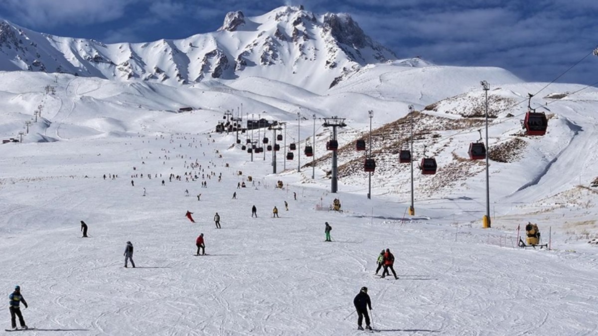 Erciyes'te kayak yaparken düşen Rus turist hayatını kaybetti