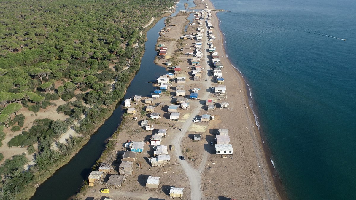 Antalya'da 4 yıl sonra yıkılan çardak kentten geriye kalanlar