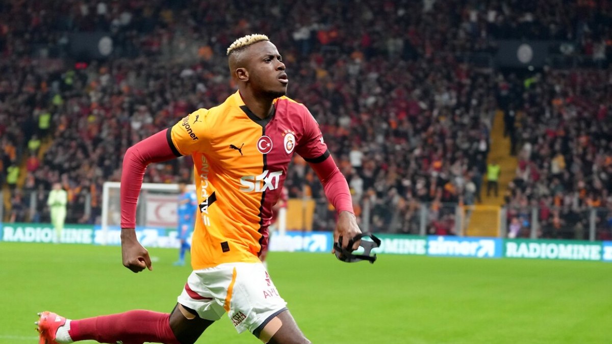 Victor Osimhen'in yeğeni Galatasaray altyapısında idmanlara çıkıyor