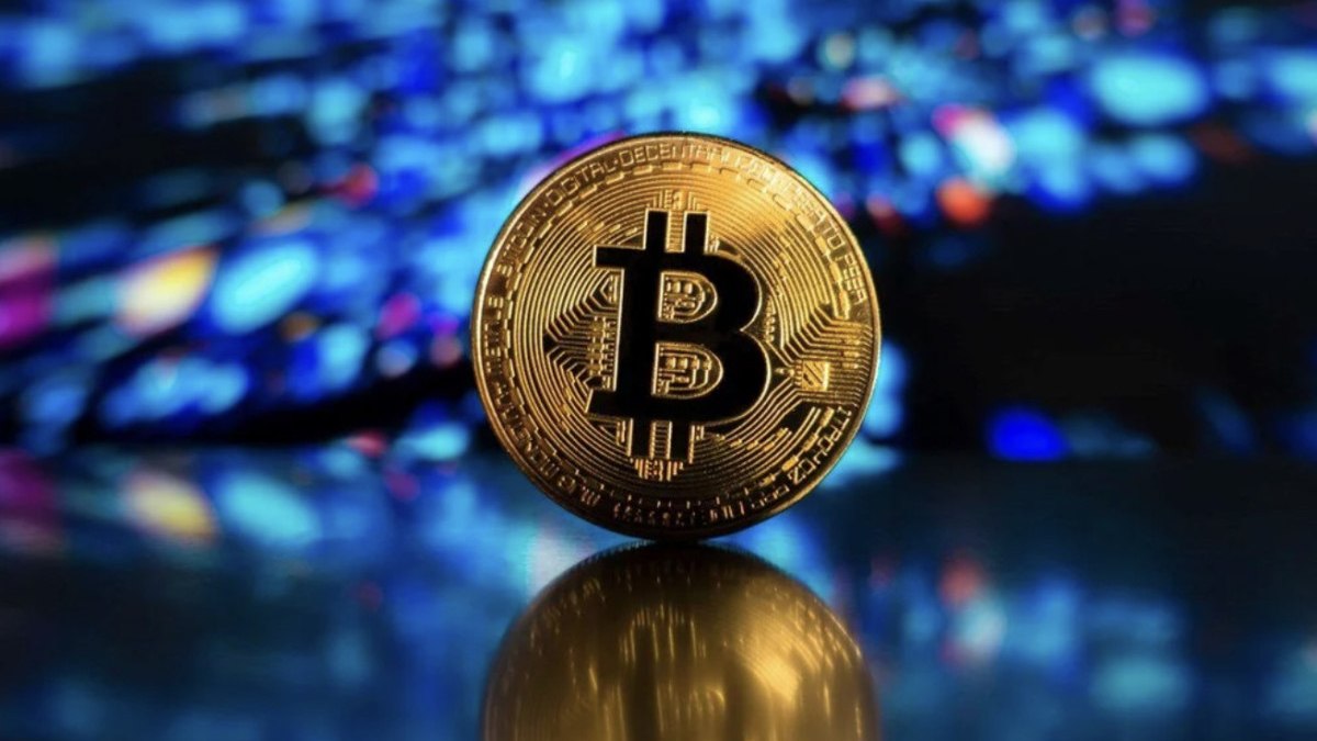 Bitcoin'de kalıcı enflasyon endişesi: 696 milyon dolar buhar oldu