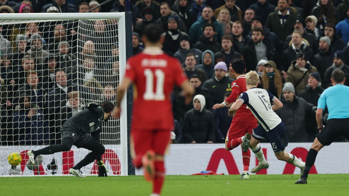 Tottenham yarı final ilk maçında Liverpool'u yendi