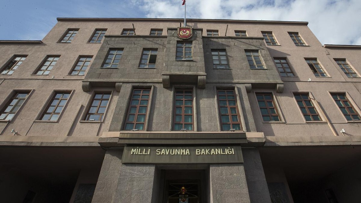 Terör örgütü PKK/YPG'nin Tişri Barajı'nda sivilleri kalkan yapması: MSB'den açıklama