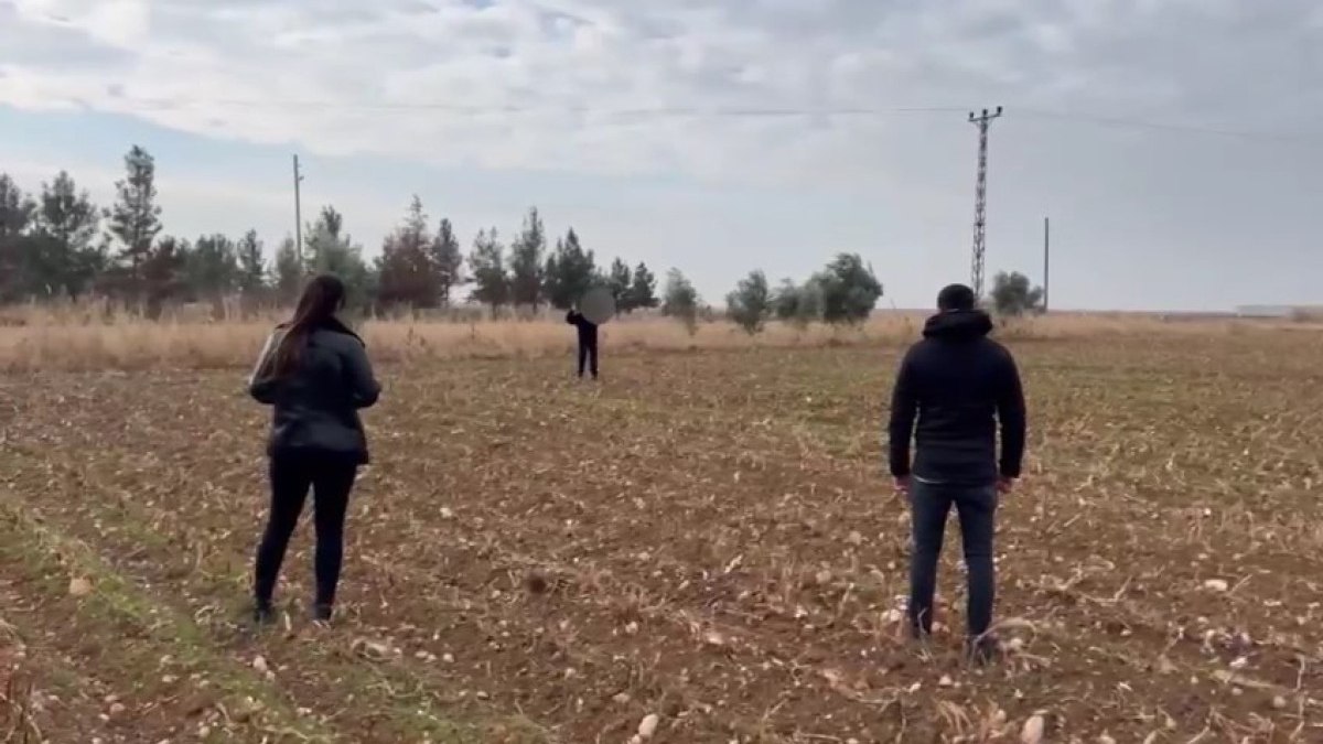 Şanlıurfa'da patlayıcı uzmanı kadın terörist, Suriye sınırında teslim oldu