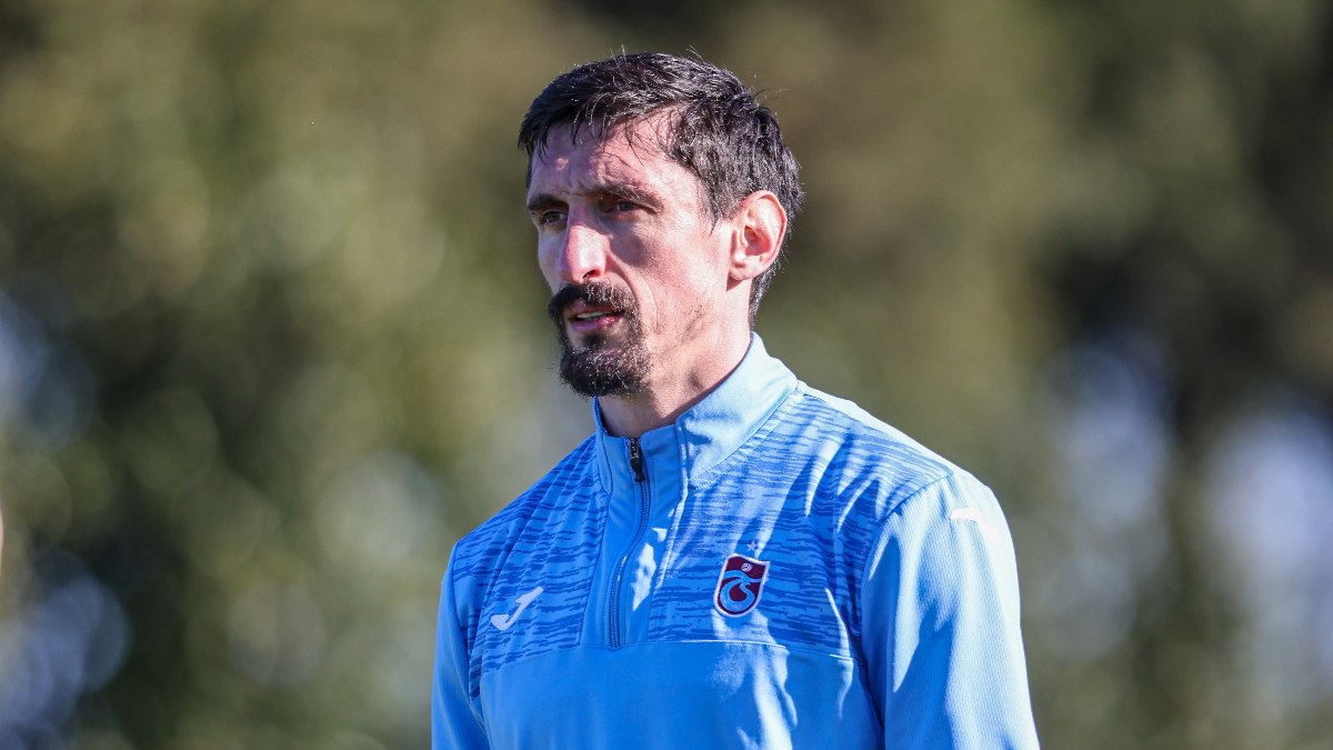 Trabzonspor'da Stefan Savic takımla çalışmalara başladı