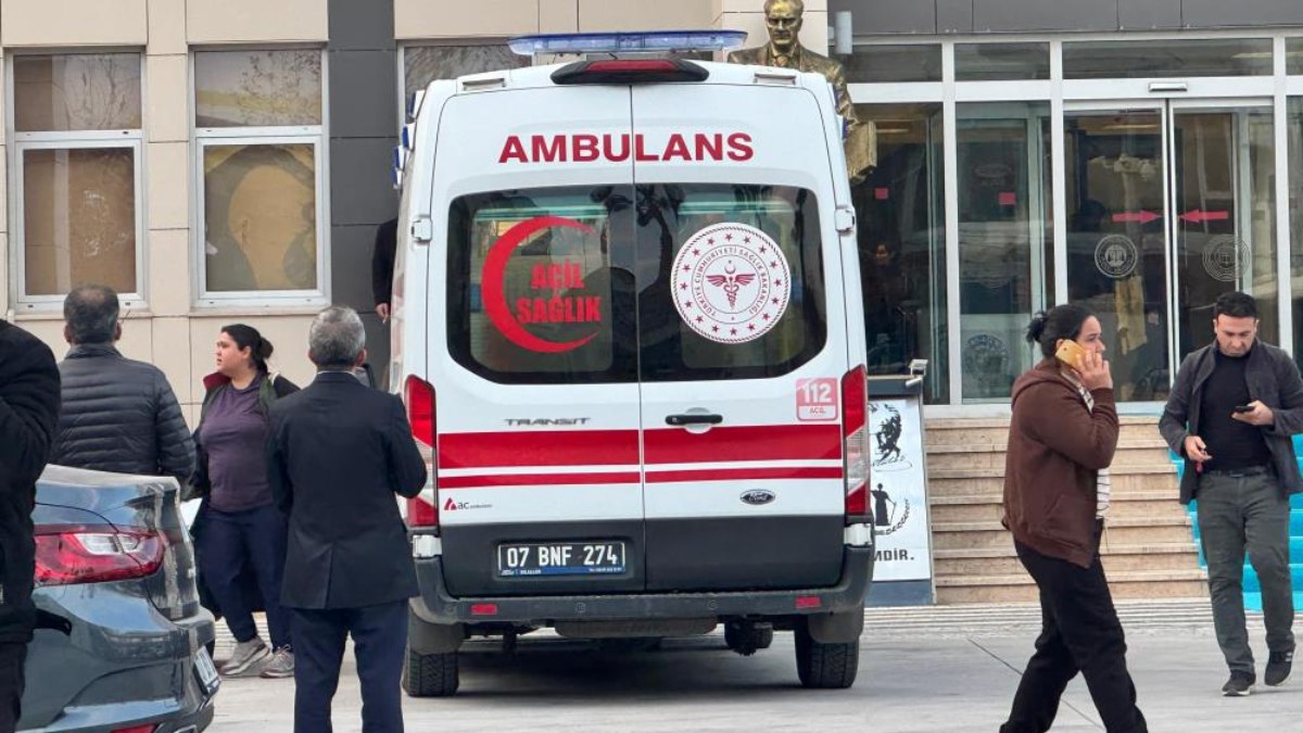 Antalya'da eniştesine destek için geldiği adliyede kalp krizinden öldü