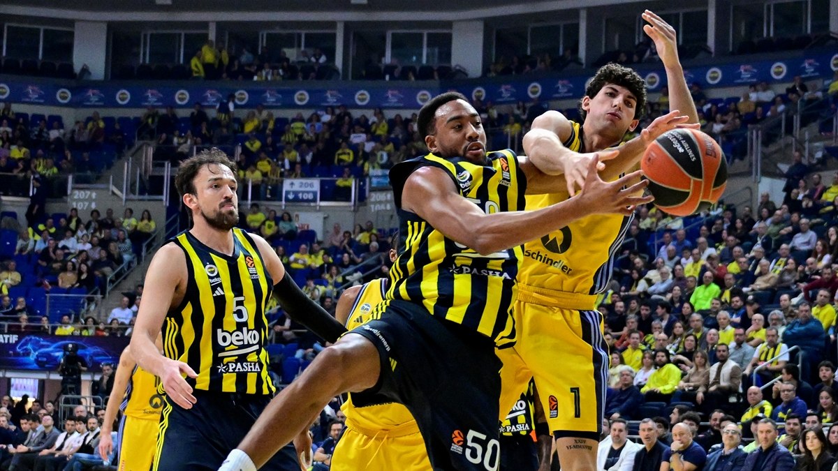 Fenerbahçe'den Alba Berlin'e 17 sayı fark!