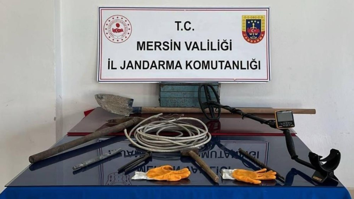 Mersin'de kaçak kazı yapan 5 şüpheli suçüstü yakalandı