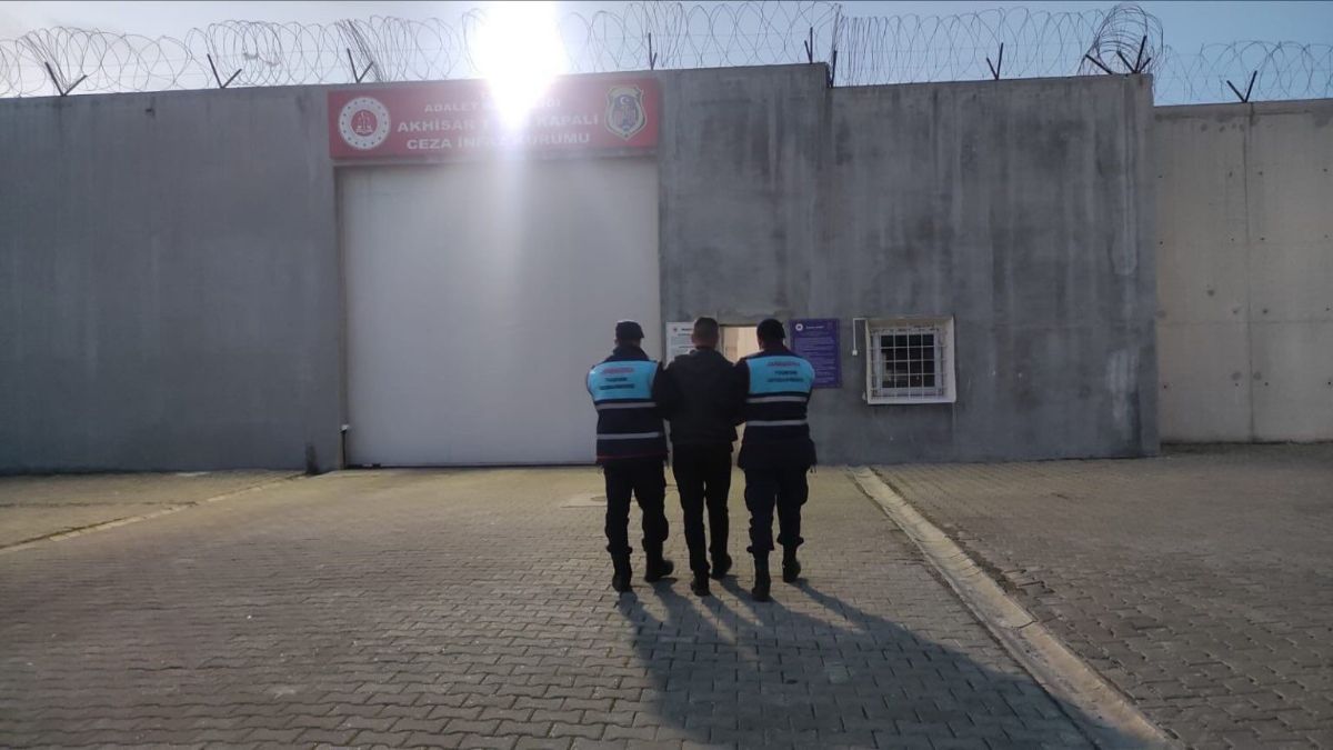 Manisa'da 32 yıl hapis cezası bulunan firari yakalandı