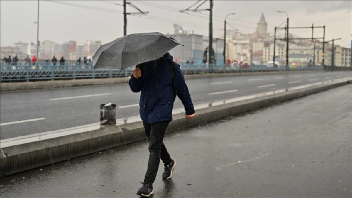 Kar yağışı batıdan giriş yaptı! İstanbul'da soğuklar etkili olacak