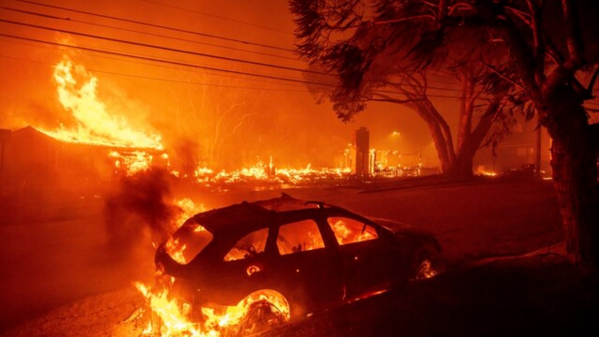 Los Angeles'ta yangınlar sürüyor: Şiddetli rüzgar uyarısı geldi