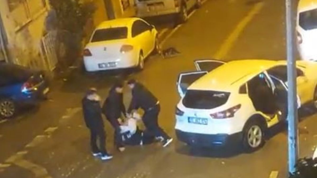 İstanbul'da darbettikleri şahsı kaçırmaya çalıştılar