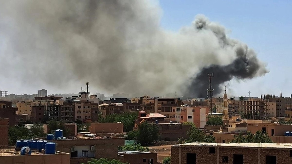 Sudan'da bombardıman: 120 kişi hayatını kaybetti