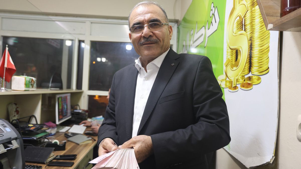 Hatay’da düğüne davet ettiği yakını evindeki 1 milyon 700 bin TL’yi çaldı
