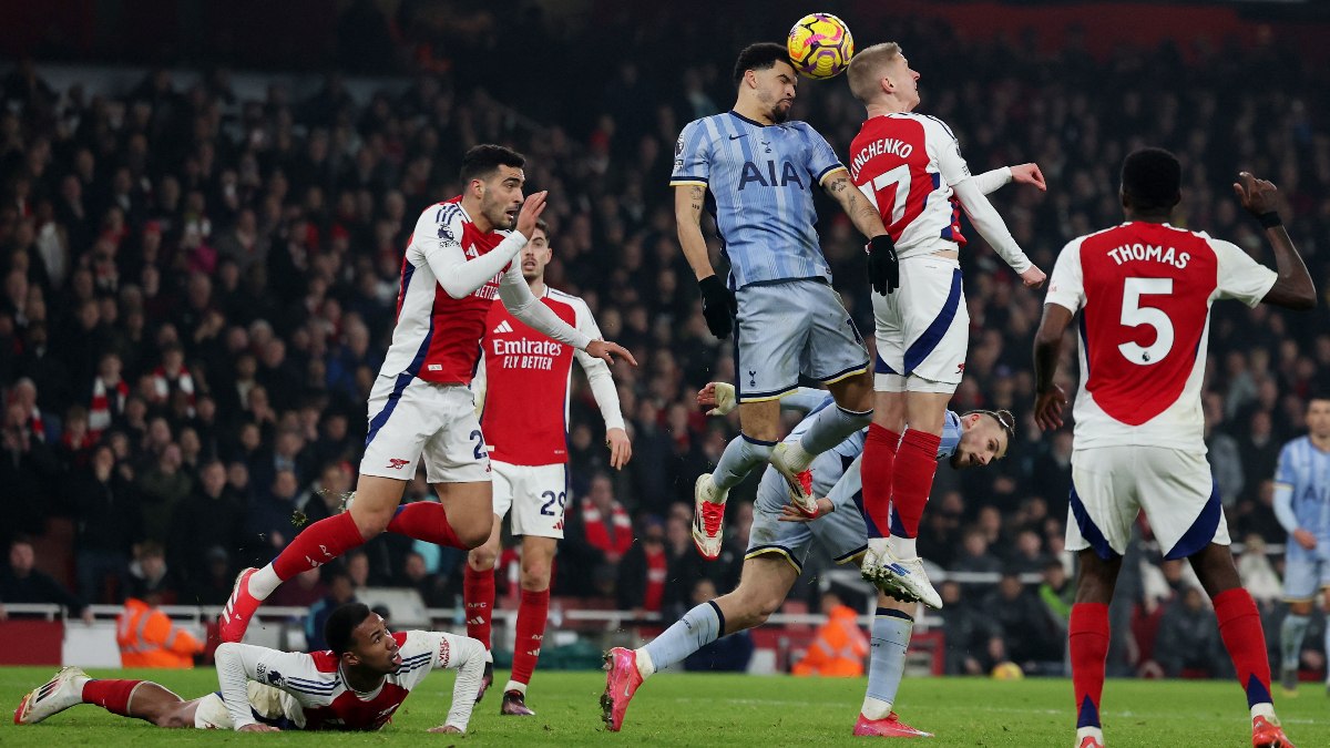 Arsenal, Tottenham'ı eli boş gönderdi