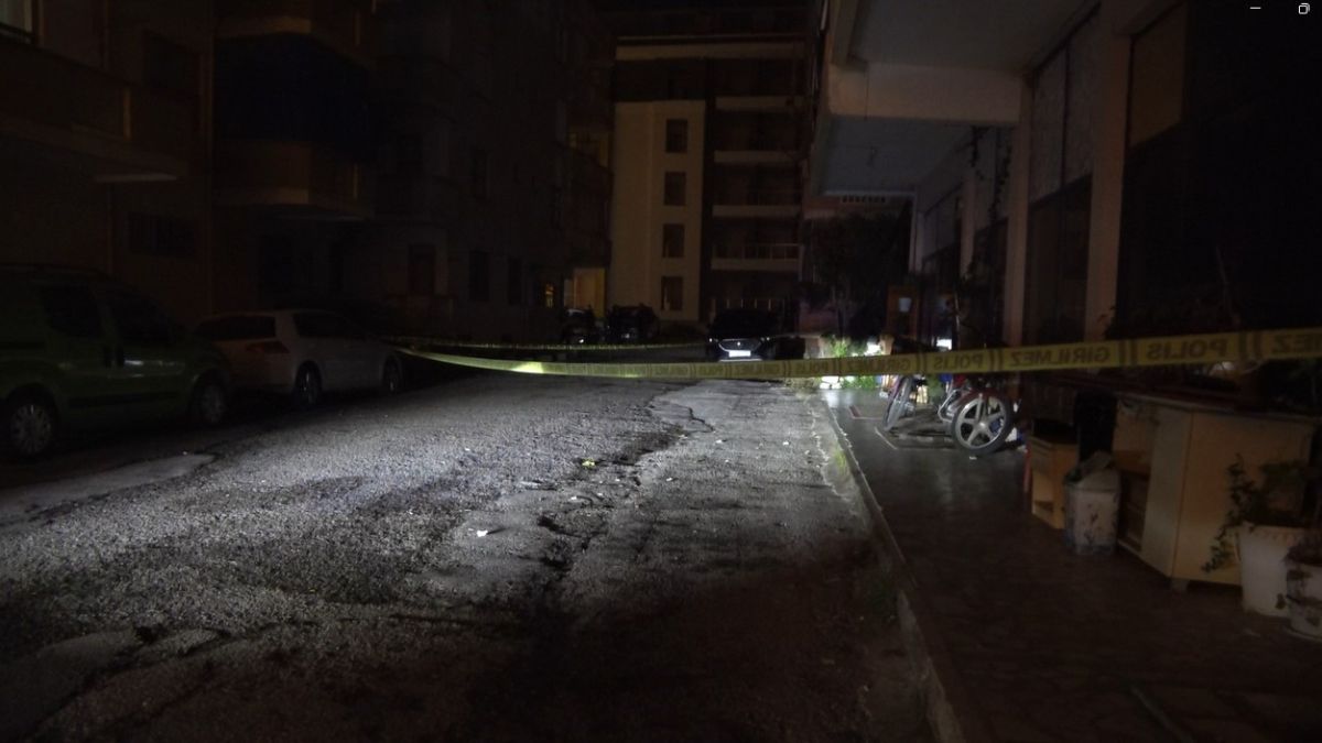 Antalya’da alacak verecek meselesi kanlı bitti :1 ölü Antalya’da alacak verecek meselesi kanlı bitti :1 ölü