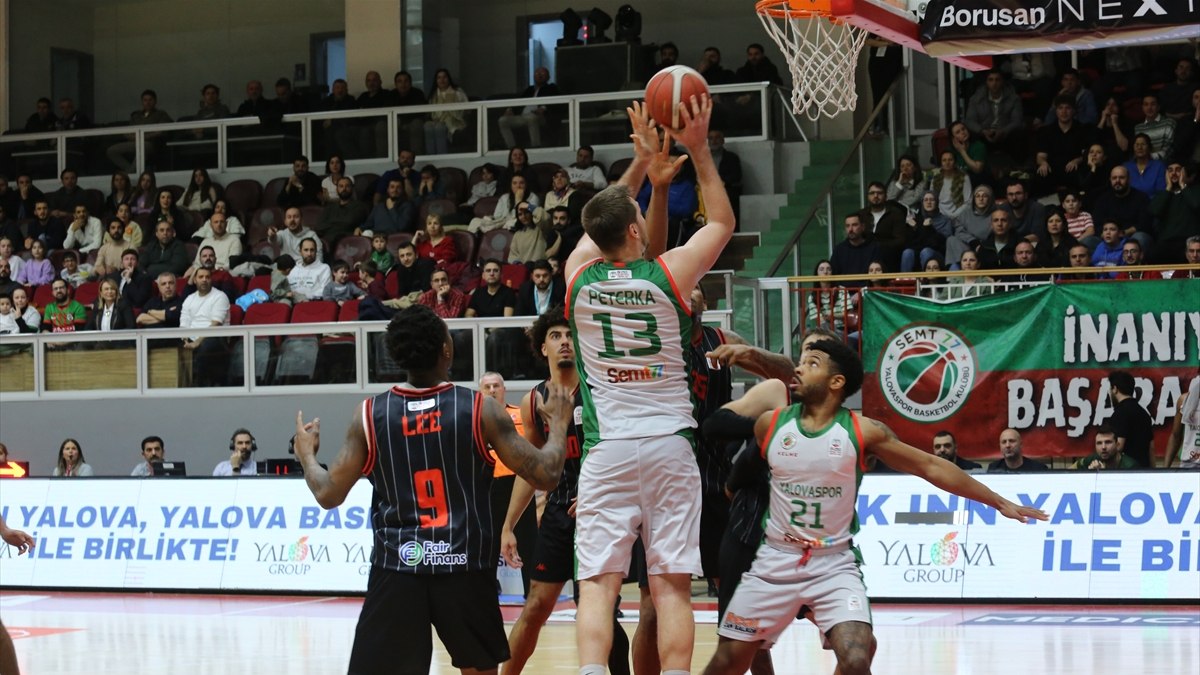 Yalovaspor Basketbol, Manisa Basket'i mağlup etti