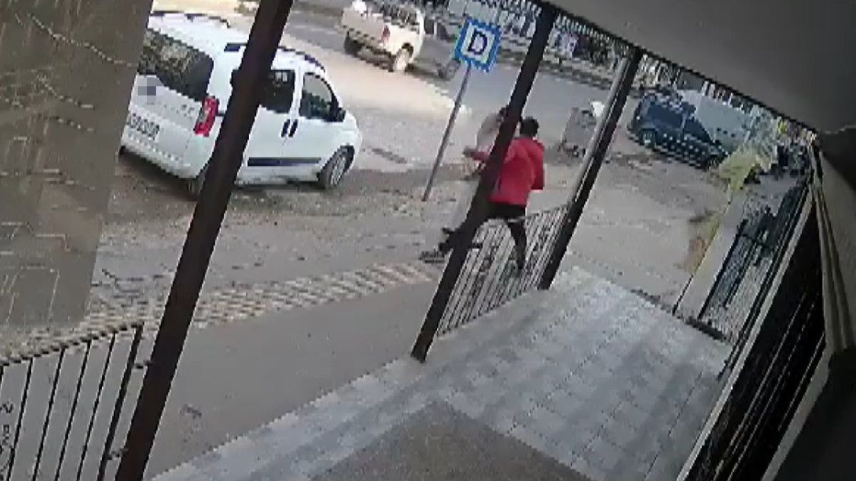 Kahramanmaraş'ta yolda yürüyen kadına vahşi saldırı