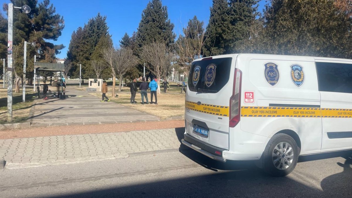 Gaziantep'te parkta silah vurulan kadın ağır yaralandı