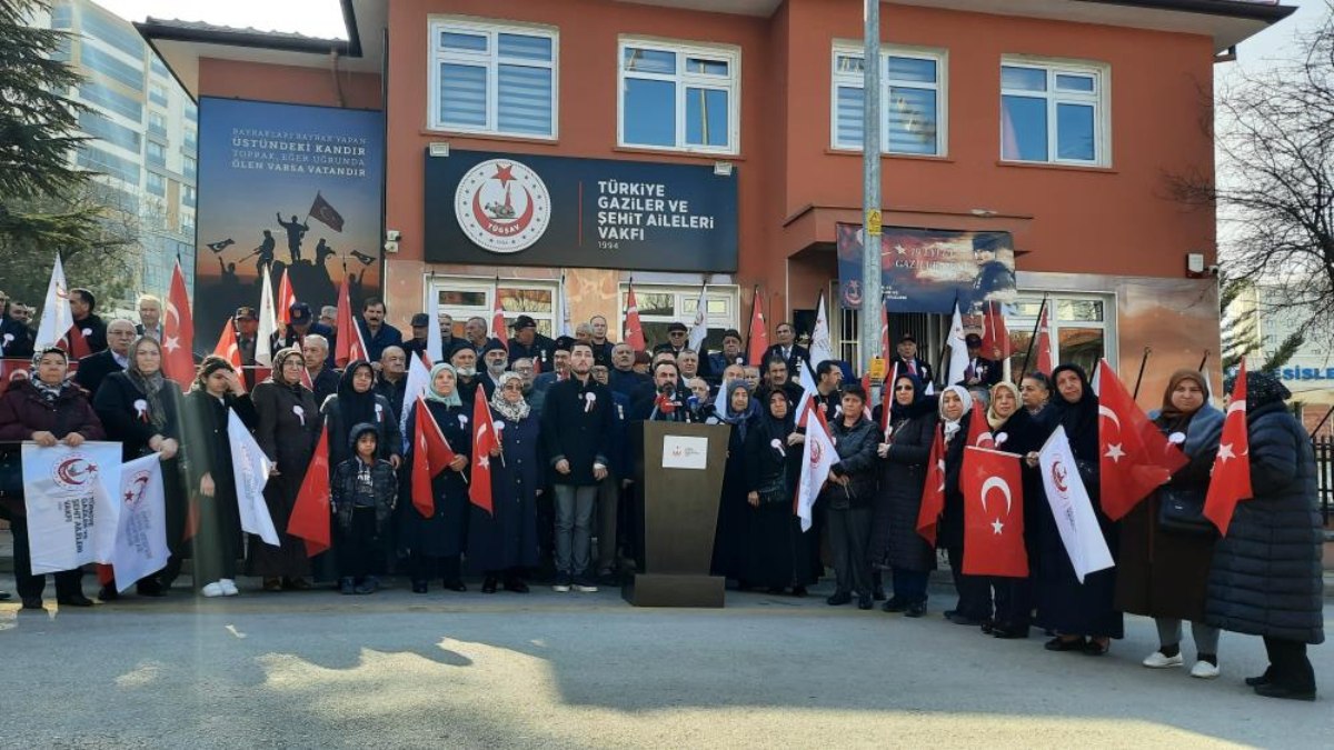 Şehit ailelerinden tarihi adımlara destek: Terörsüz Türkiye projesini destekliyoruz