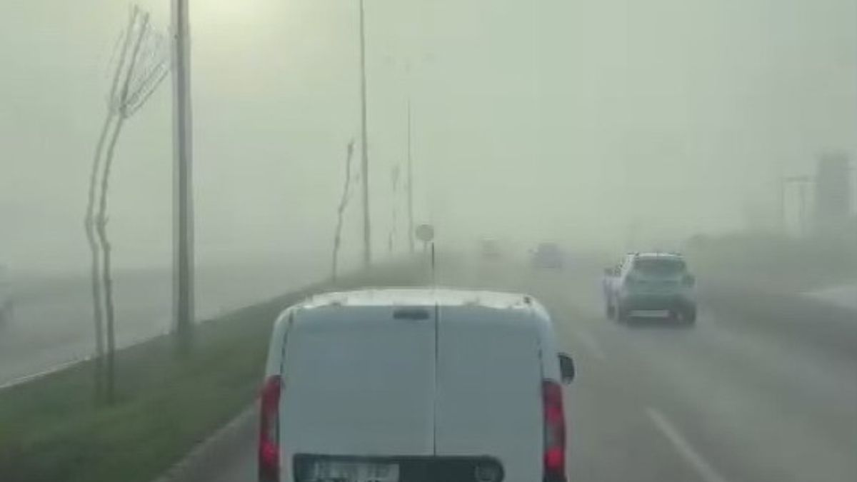Balıkesir'de can kurtarmaya giden itfaiyecilere yol vermedi