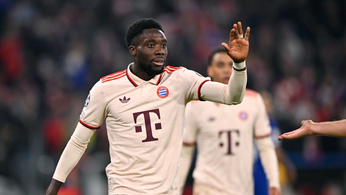 Bayern Münih'te korkulan olmadı: Alphonso Davies...