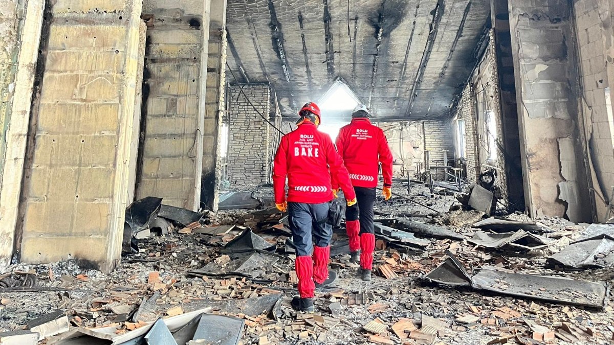 Bolu'da 76 kişinin öldüğü otelin yangın merdivenleri ve odaları