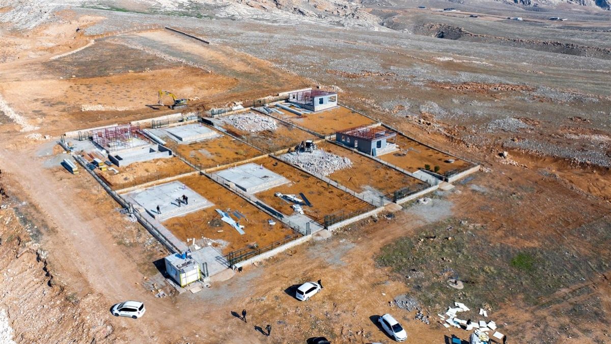 Batman’da kaçak villa operasyonu: 8 bina yıkıldı