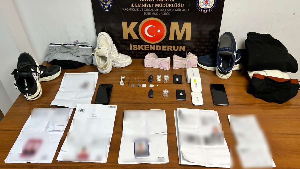 Hatay'da iç çamaşırına gizlediği düzenekle ehliyet sınavına girdi