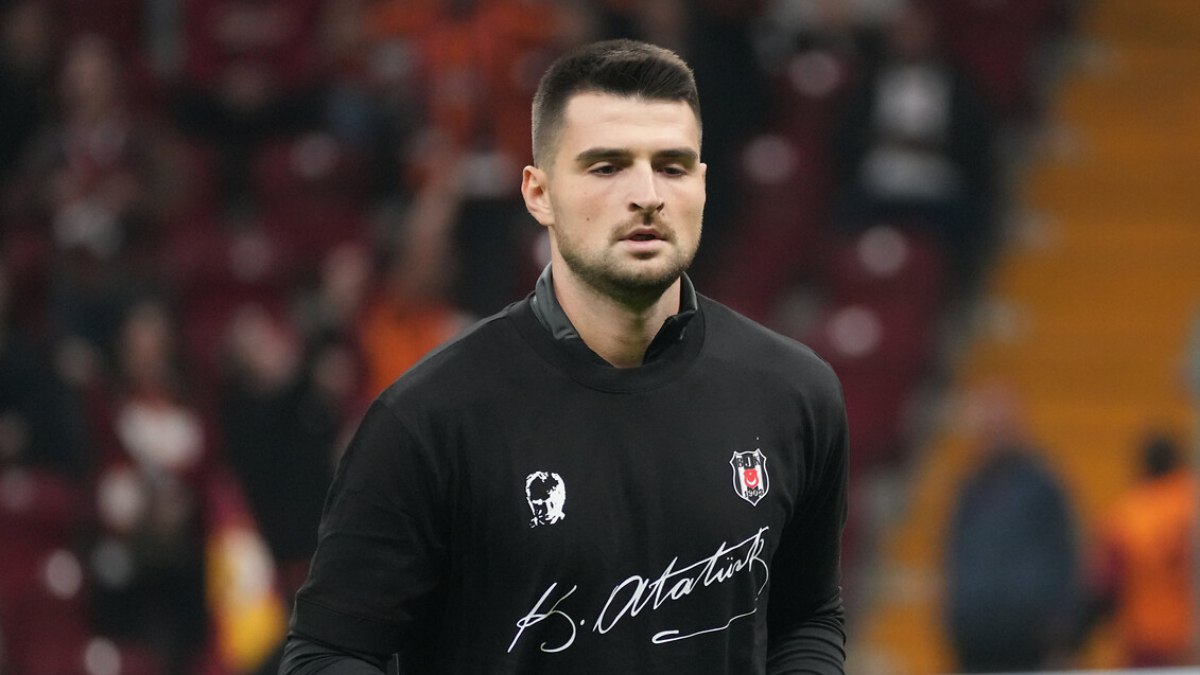 Beşiktaş'tan Watford'a ret! Ersin Destanoğlu kalıyor