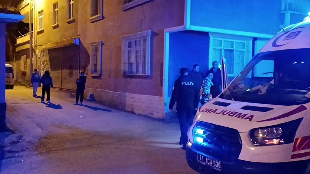 Kırıkkale'de bir kişi kayınvalidesini bıçaklayıp eşi ve kayınbabasını darbetti