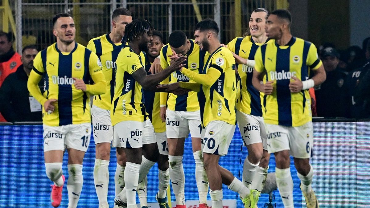 Fenerbahçe, Göztepe'ye 3 attı