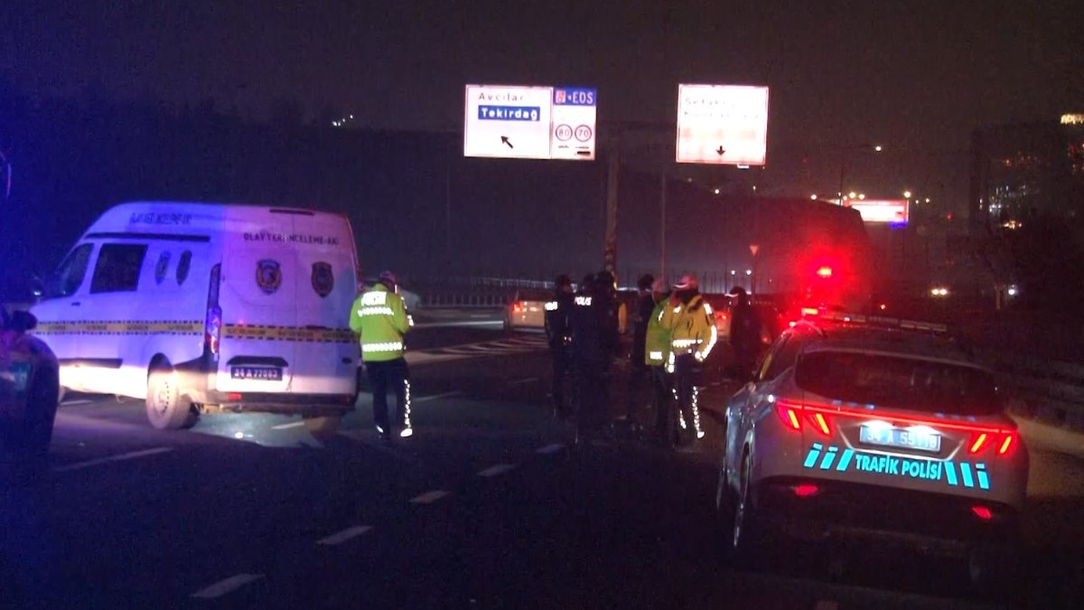 News Image for İstanbul'da Kadın Yaya Trafik Kazasında Hayatını Kaybetti