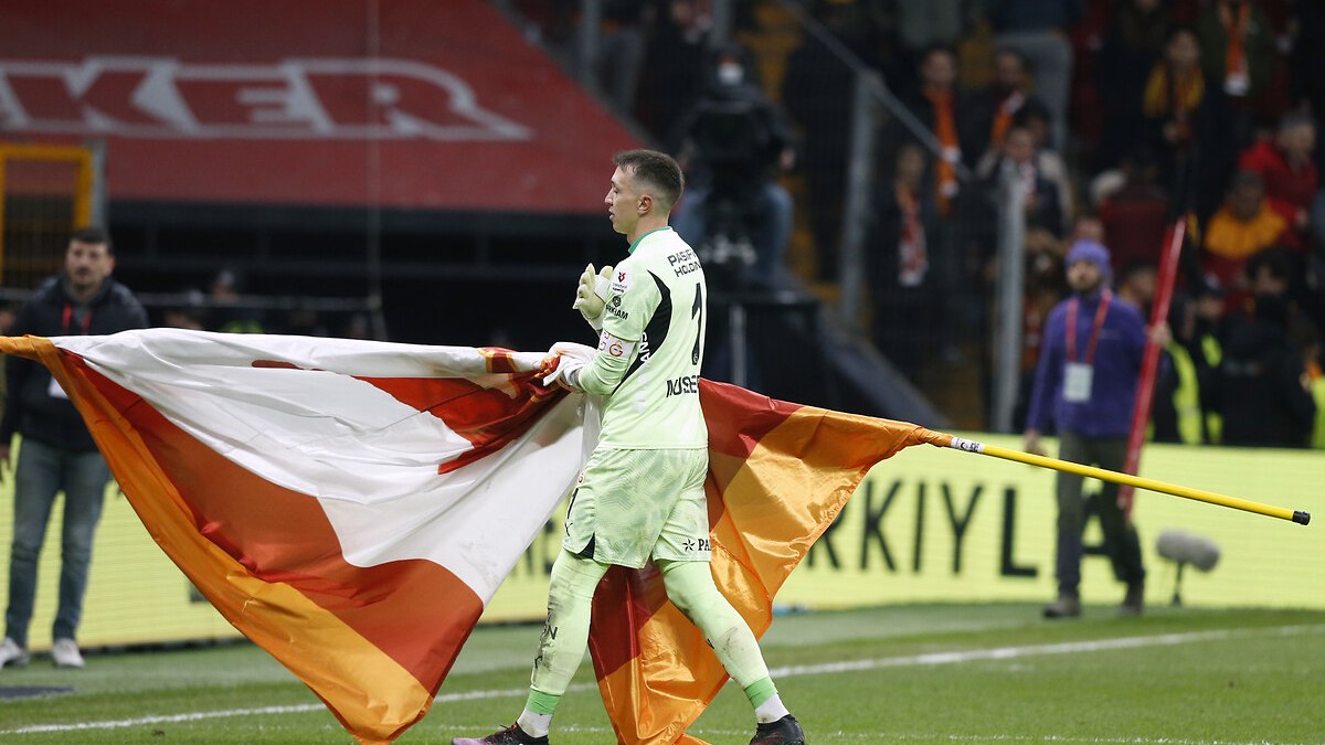 Fernando Muslera'dan Galatasaray sözleri: Karar vermedim