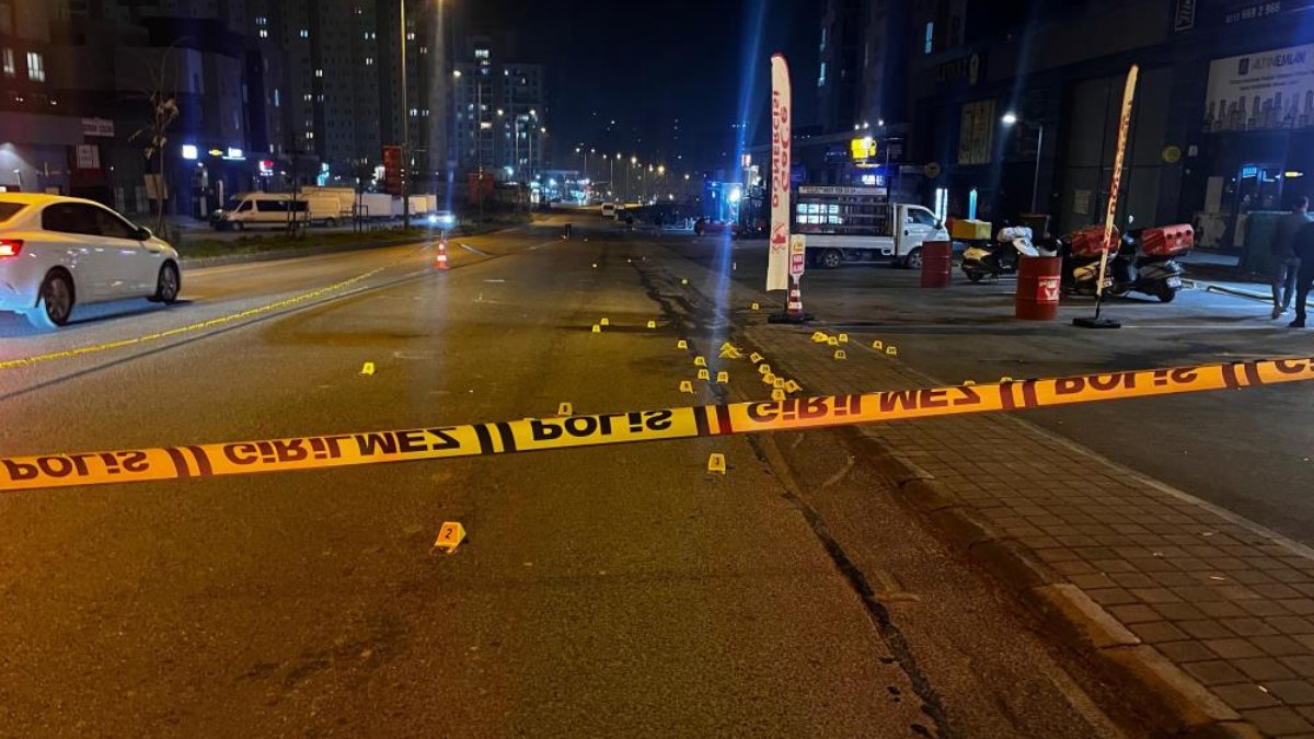 İstanbul Avcılar'da iş yerine silahlı saldırı: 3 yaralı