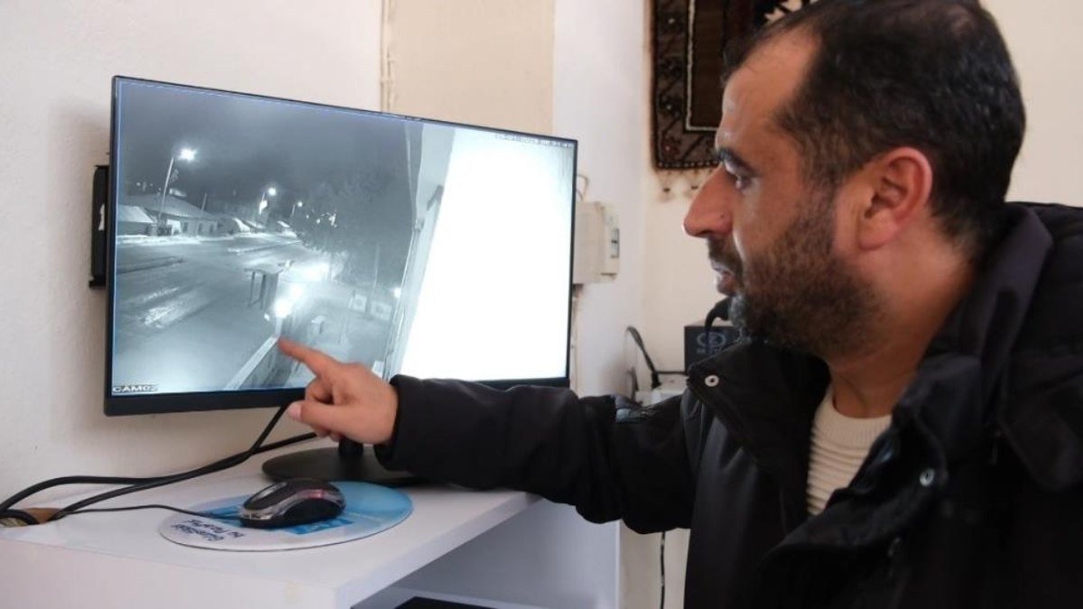 Erzincan'da müezzin, mahalleye inen kurtlardan son anda kurtuldu