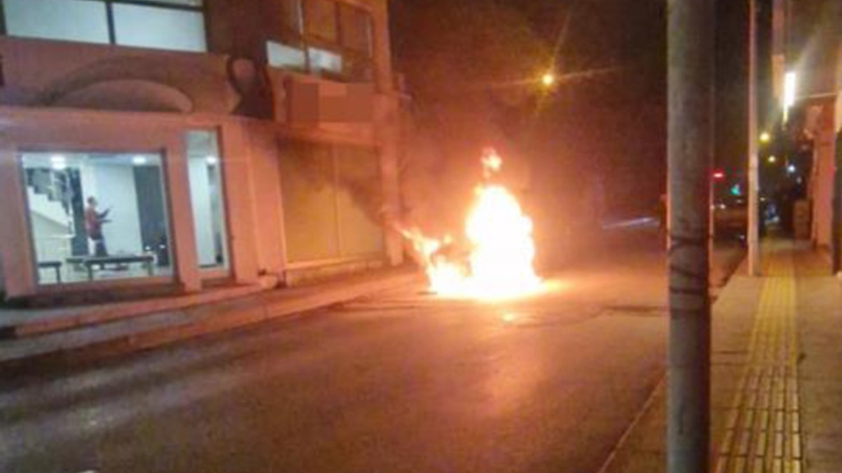 Çorum'da seyir halindeki otomobil alev alev yandı
