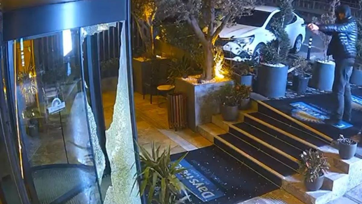 Esenyurt’ta haraç vermeyen otele art arda saldırılar