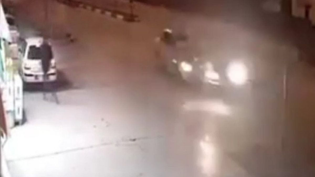 Osmaniye'de otomobillerin çarpıştığı kaza kamerada: 2 yaralı