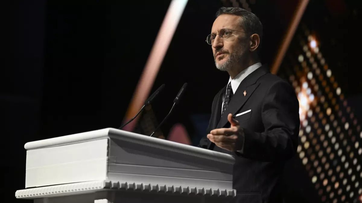 Fahrettin Altun: Dezenformasyon girişimlerinin can kayıplarına yol açabildiğine şahitlik ettik