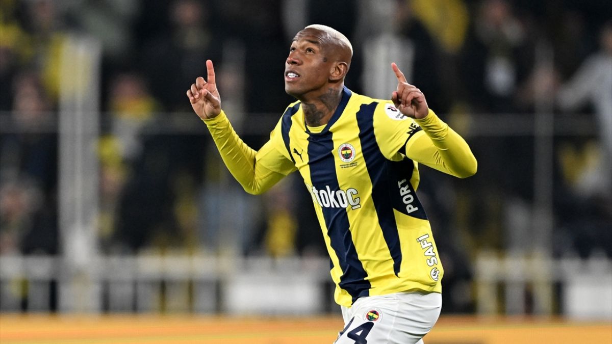 Anderson Talisca, Fenerbahçe formasıyla ilk golünü attı