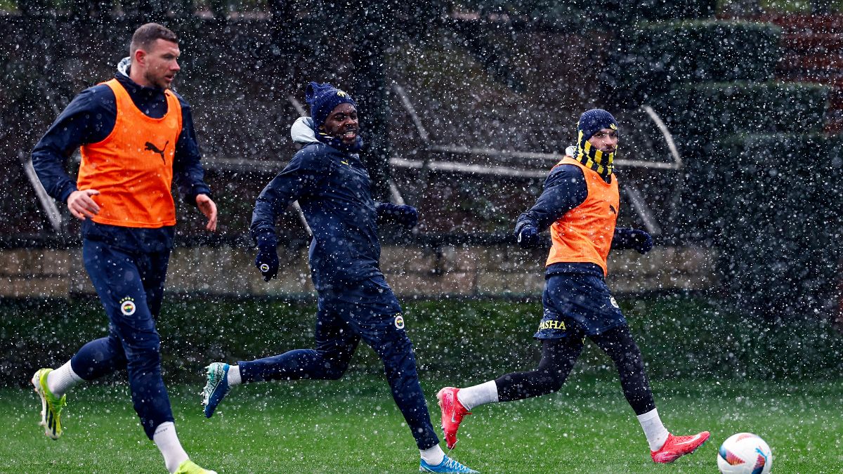 Fenerbahçe'de, Alanyaspor maçının hazırlıkları başladı