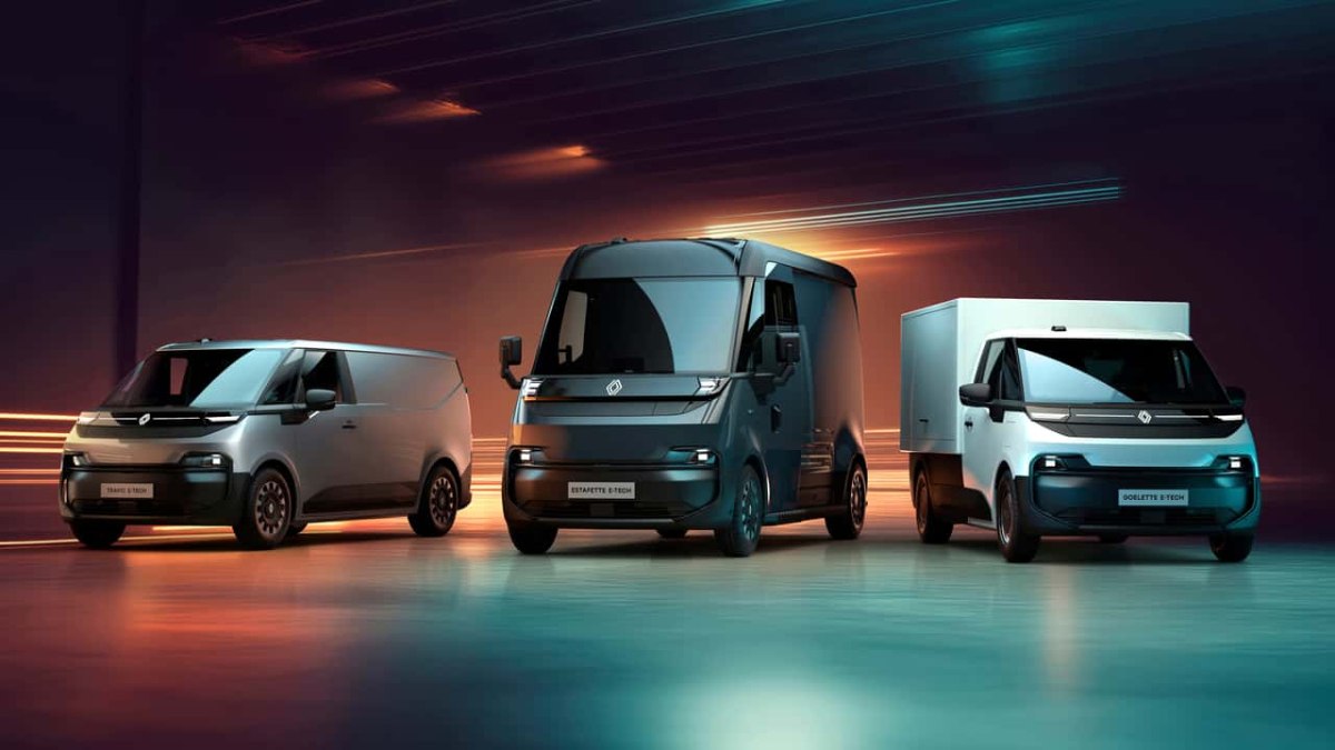 Renault, 2026'da piyasaya süreceği yeni elektrikli minibüslerini tanıttı