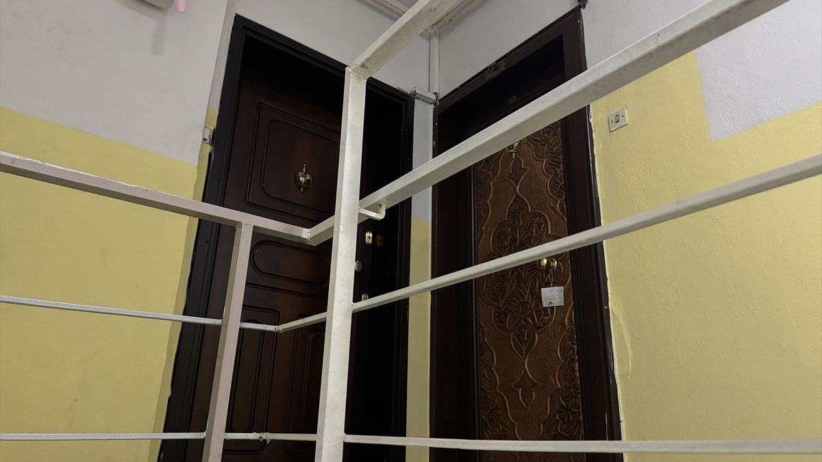 İzmir'de yalnız yaşayan yaşlı kadının kemikleri bulundu