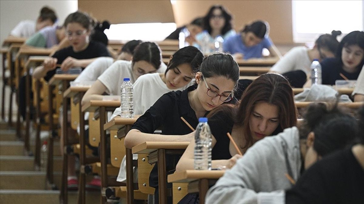 Velilere müjde: Öğrenciler başvuruyor! Sınav ücreti ödeniyor