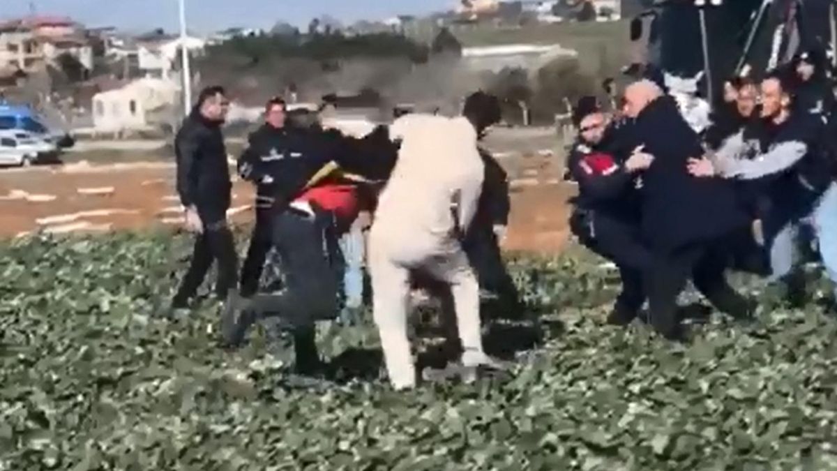 Tekirdağ'da kaçak yapı yıkımında arbede: 5 gözaltı