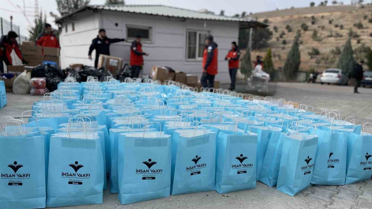 Bursa'dan deprem bölgesine yardım eli