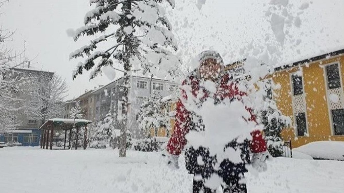Yarın okullar tatil mi? 19, 20, 21 Şubat kar tatili olan iller...