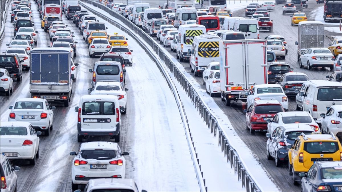 Valilik uyardı: O araçların trafiğe çıkması yasaklandı!