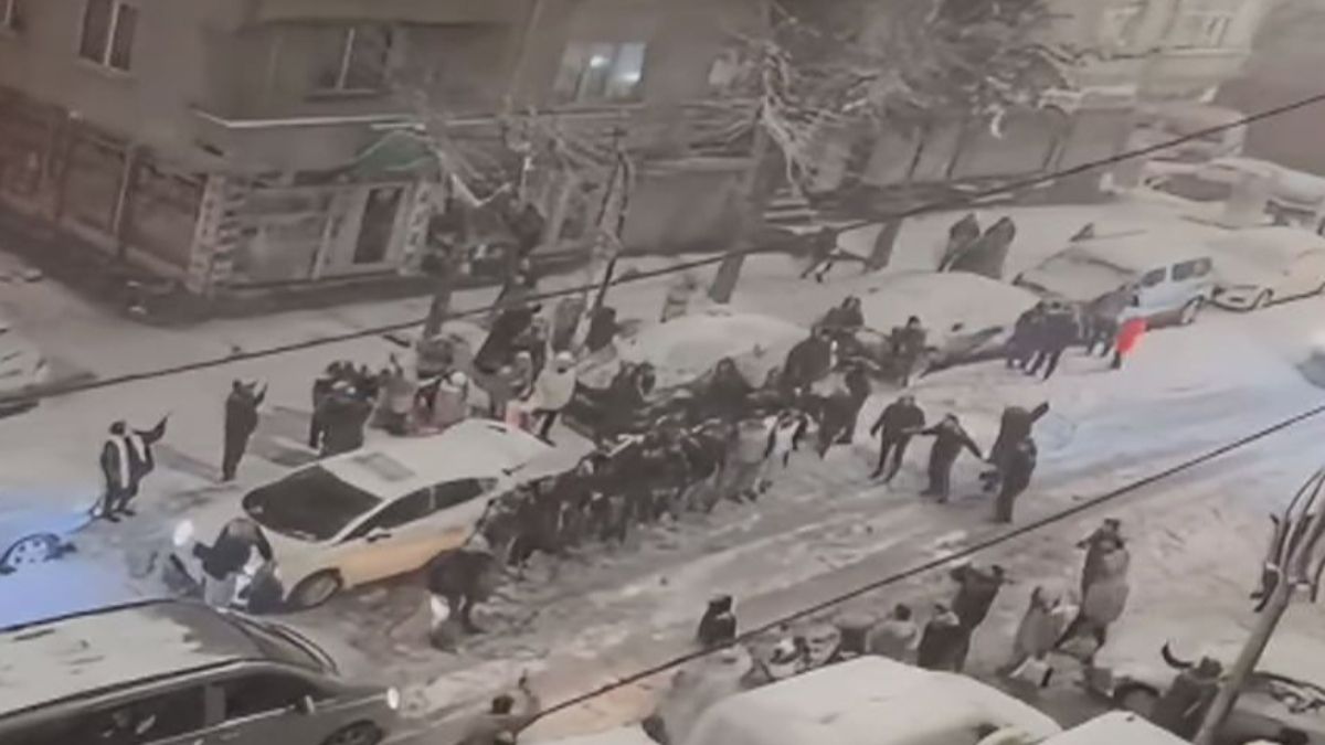İstanbul'da halayın sonu kavgayla bitti